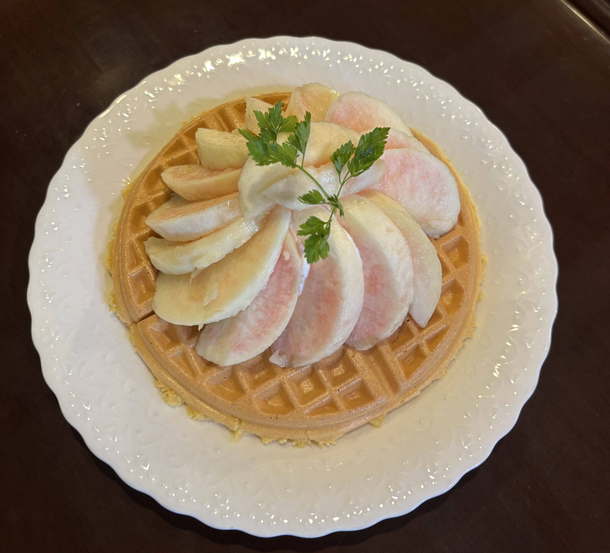桃のワッフル